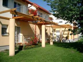 Luca Apartments